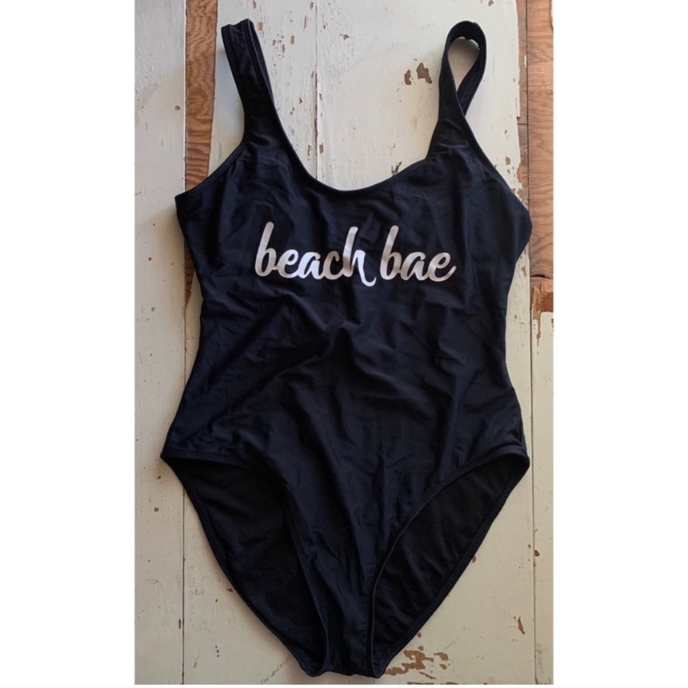NB : beach bae graphic swimsuit